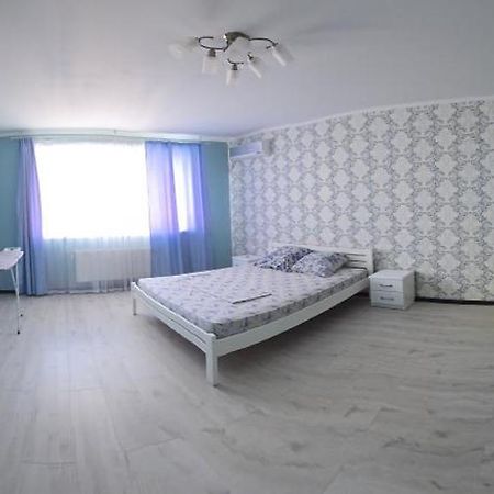 צ'ורנומורסק Apartment On Parkovaya מראה חיצוני תמונה
