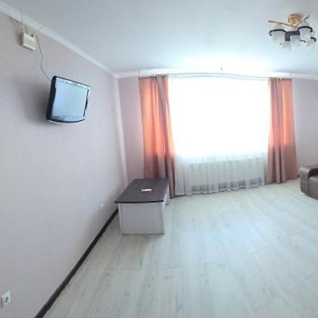 צ'ורנומורסק Apartment On Parkovaya מראה חיצוני תמונה