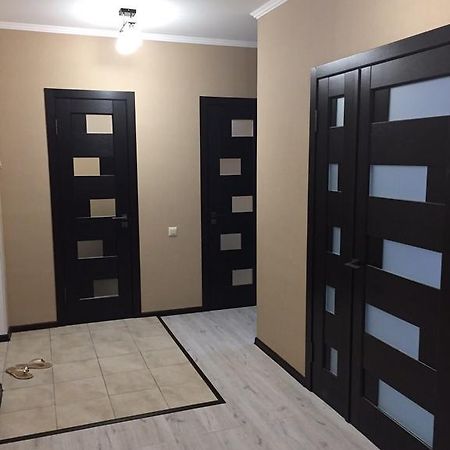 צ'ורנומורסק Apartment On Parkovaya מראה חיצוני תמונה